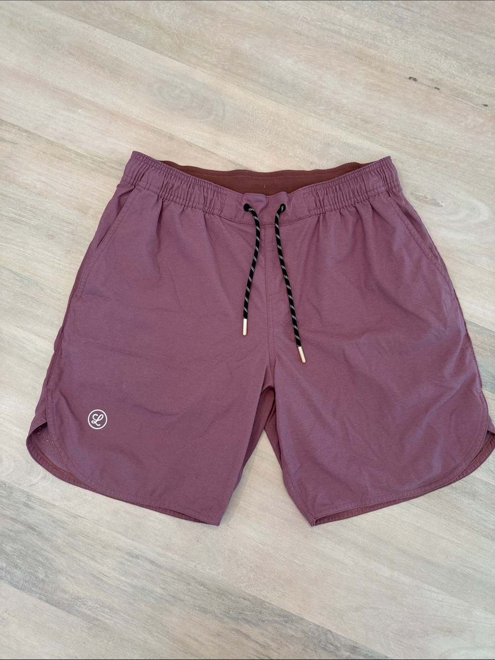 Men's Athletic Drawstring Shorts in Deep Maroon